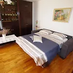 Ana Pula