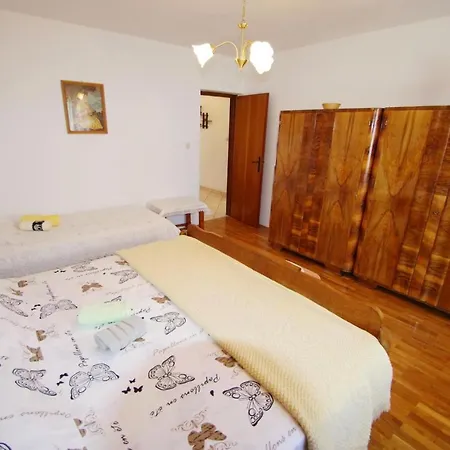 Ana Apartman